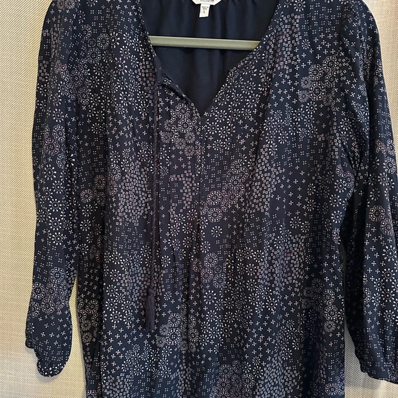 Tops - Picture 12 of 15